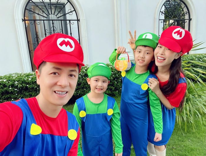 Nhóc tỳ Vbiz chơi Halloween 2021 hoành tráng: Bo Thúi đốn tim