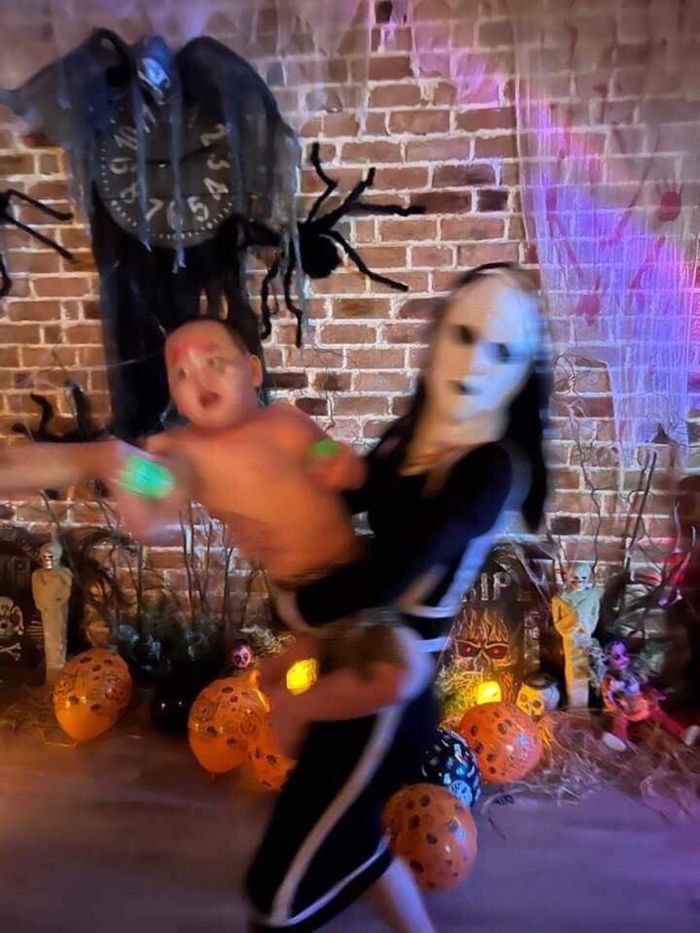 Nhóc tỳ Vbiz chơi Halloween 2021 hoành tráng: Bo Thúi đốn tim