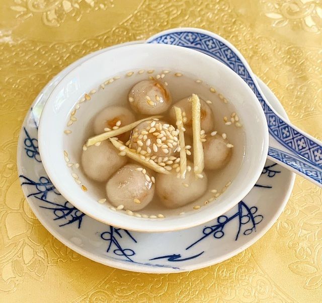 Những món chè đặc biệt chỉ VN có: tên nghe ghê ăn 1 lần là mê