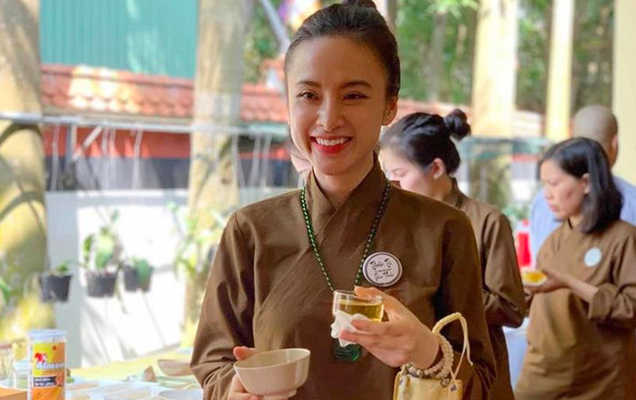 Những ngôi sao từ bỏ ánh hào quang để tìm đến Phật pháp