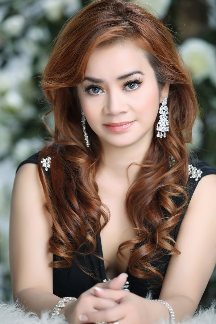 Những ngôi sao từ bỏ ánh hào quang để tìm đến Phật pháp