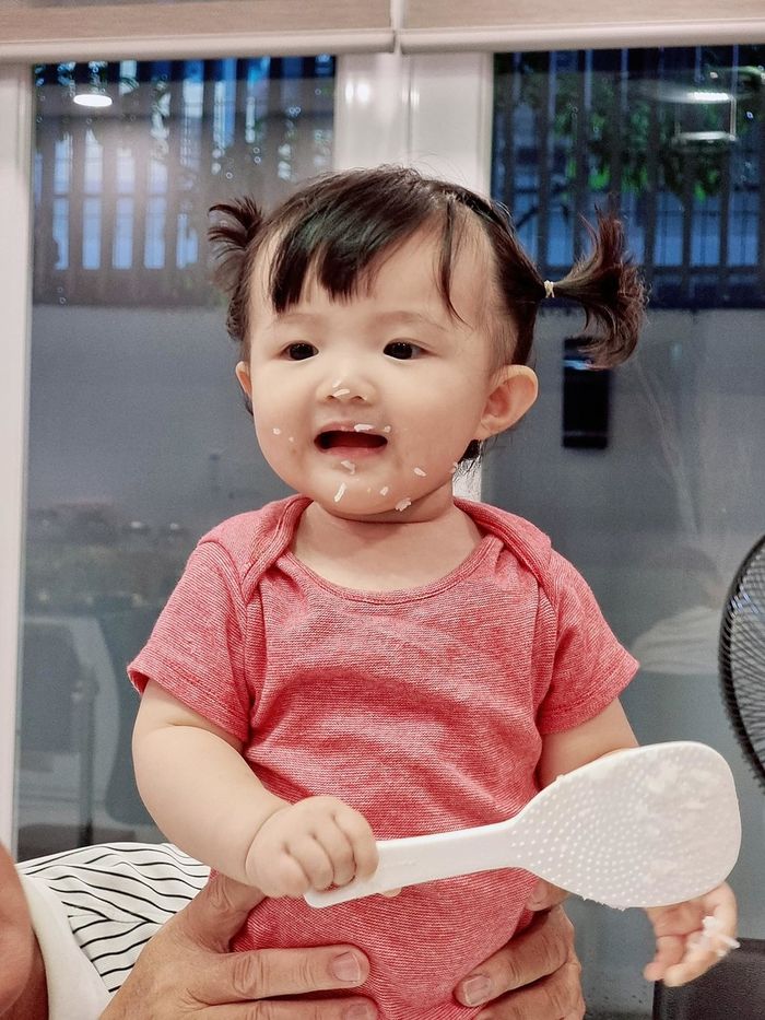 Những ông bố bà mẹ sao Việt lầy lội dìm hàng con cái