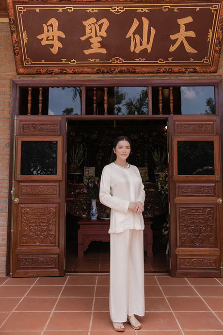 Sao Việt có biệt phủ hoành tráng lệ: Lý Nhã Kỳ chưa phải nhất
