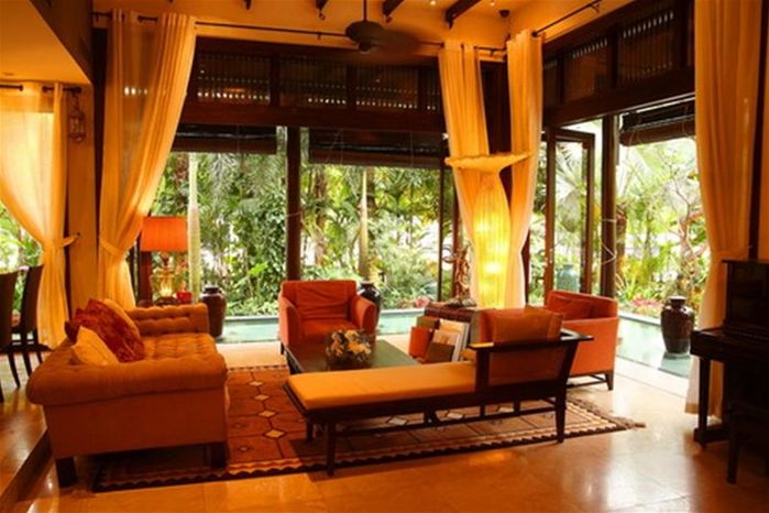 Sao Việt có biệt phủ hoành tráng lệ: Lý Nhã Kỳ chưa phải nhất