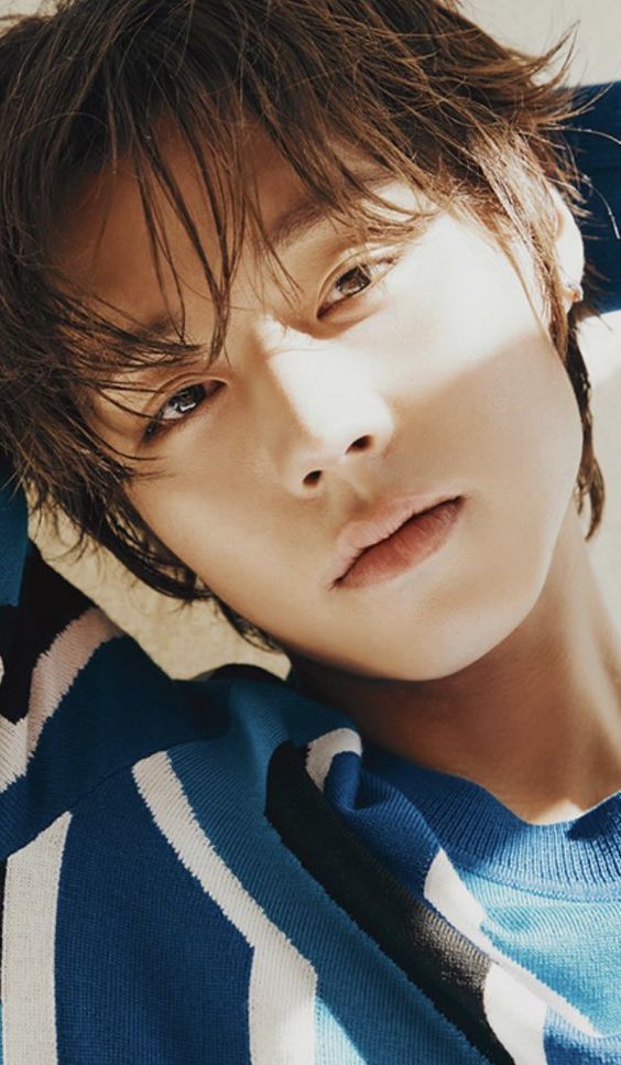 Những thần tượng trời sinh làm diễn viên nhưng nay lại thành idol
