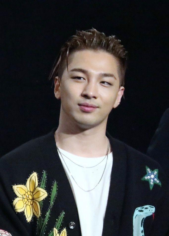 Những thần tượng trời sinh làm diễn viên nhưng nay lại thành idol