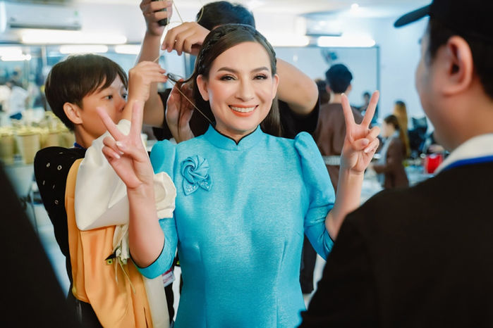 Phi Nhung: Cố nghệ sĩ bình dân chưa một lần đeo trang sức đi diễn
