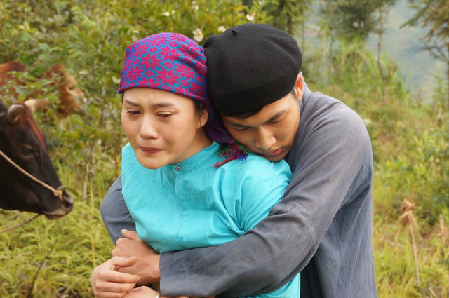 Phương Oanh: Từng đi phát tờ rơi thành mỹ nhân vũ trụ VTV