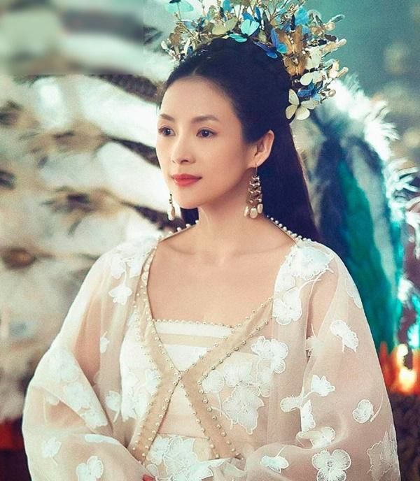 Sao Cbiz giống nhau như tạc: Chương Tử Di – Đồng Dao hệt chị em