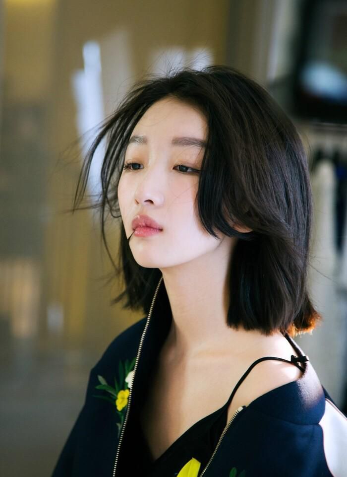 Sao Hoa ngữ gắn bó tóc ngắn: Lưu Diệc Phi làm fan đòi đổi style gấp