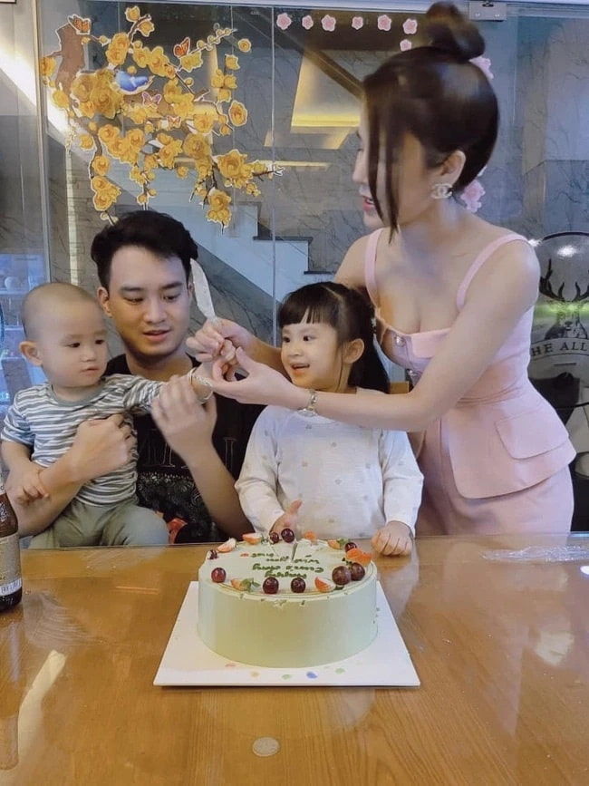 Sao Việt chân ướt đi thi (P38): Diệp Lâm Anh hot mom gợi cảm nhất Vbiz