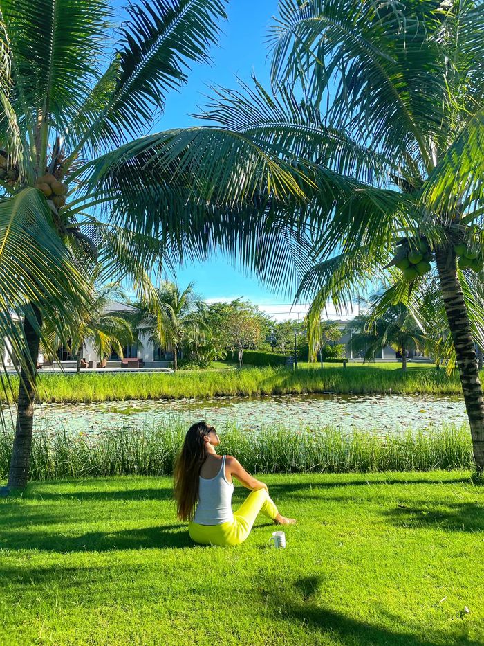 Sao Việt mắc kẹt vì dịch quay lại Sài Gòn: Lương Bằng Quang là đại gia