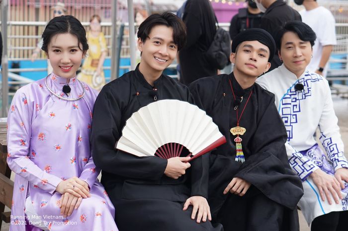Style sao Việt khi đến Hàn: Sơn Tùng như ông chú