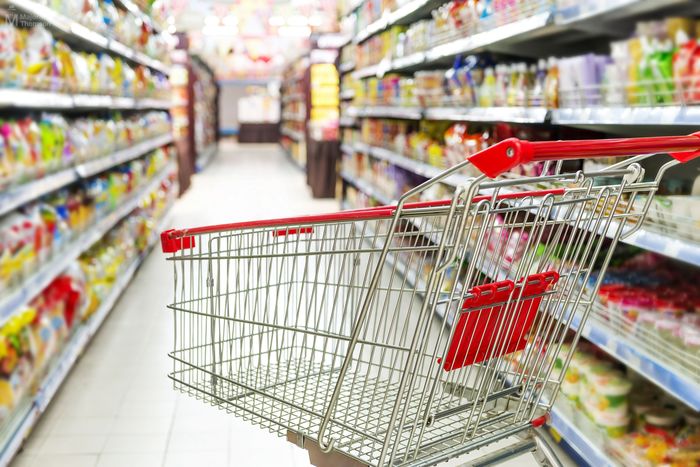 Tips đi siêu thị tiết kiệm cả đống tiền: Chọn đồ để ở trong cùng