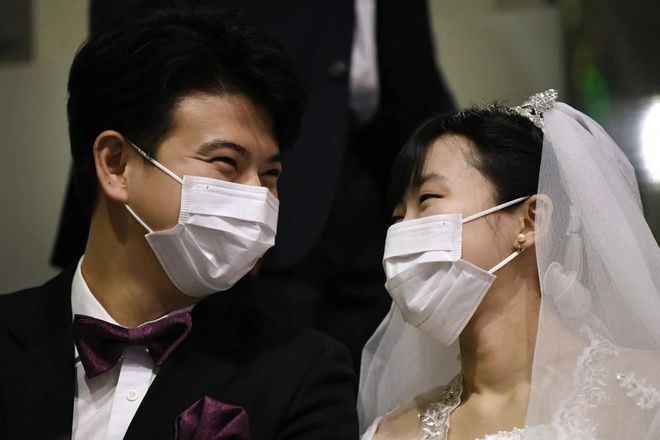 Nghề ăn đám cưới thuê ở Hàn Quốc: Đi ăn tiệc, lại có tiền mang về