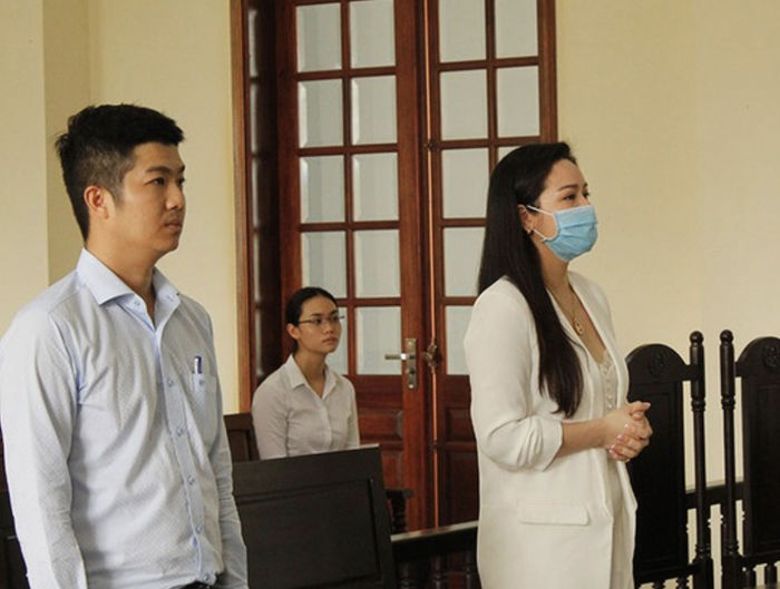 Vỡ mộng khi lấy chồng đại gia: Diệp Lâm Anh chịu đau trong im lặng