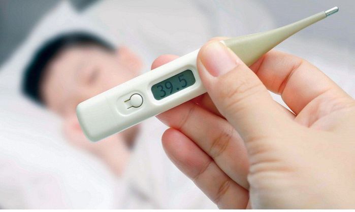 Vừa chống Covid, sốt xuất huyết cũng gia tăng, đâu là triệu chứng