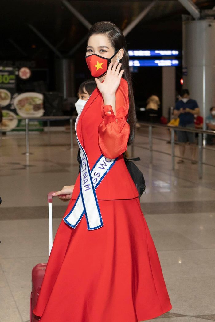 Style lên đường đi thi quốc tế: Đỗ Thị Hà diện cây đỏ - sắc cờ Việt