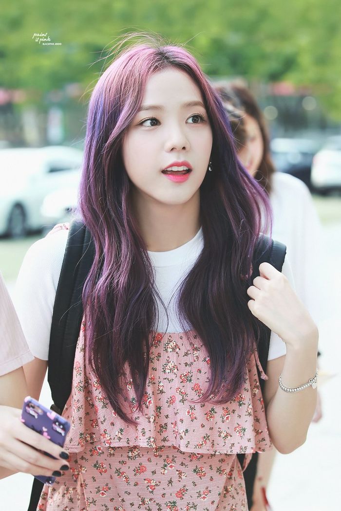 8 idol Kpop nhộm tóc màu tím khiến fan mê mẩn