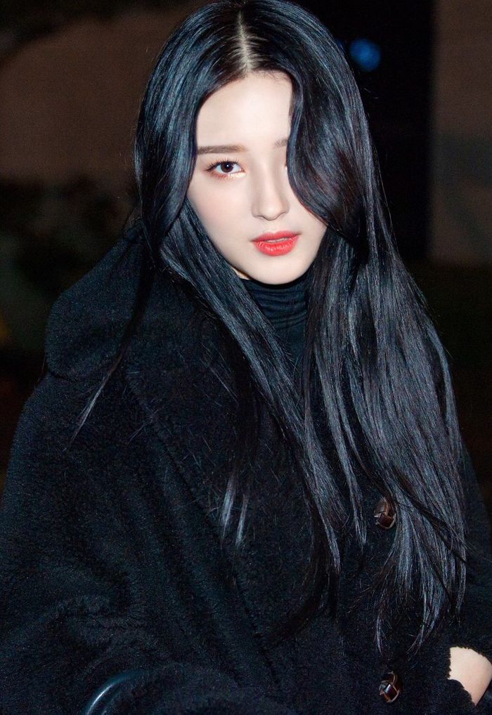 8 mỹ nhân Kpop tìm thấy chân ái với tóc màu đen