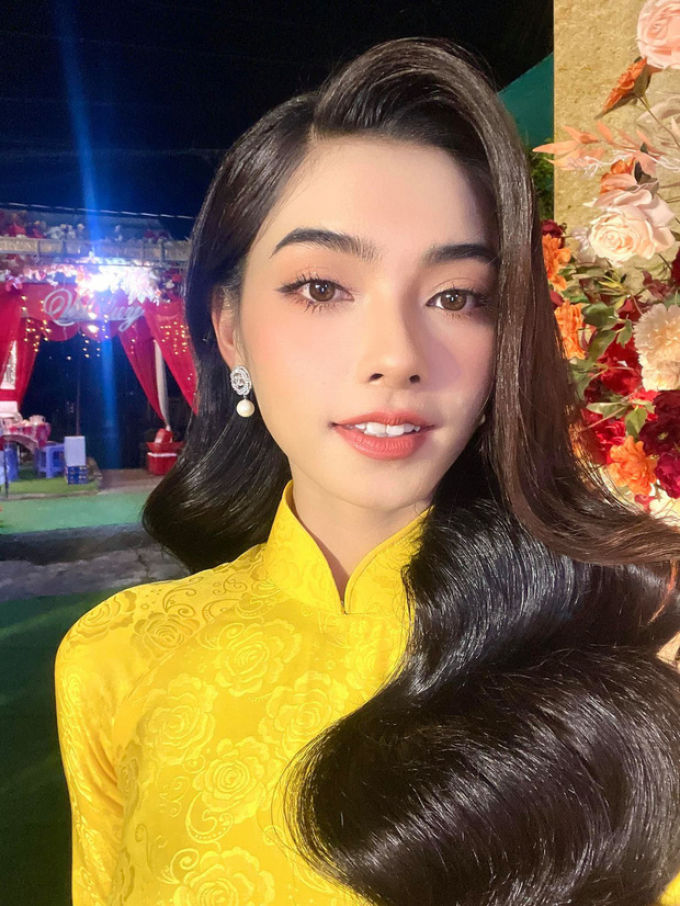 Ảnh hot sao Việt 17/11: Ái nữ 2k6 giỏi 6 thứ tiếng của Mỹ Lệ trổ sắc