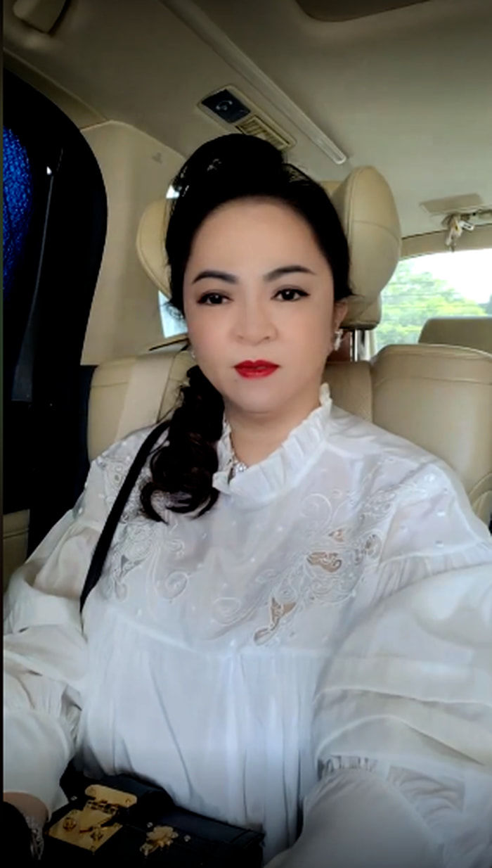 Bà Phương Hằng: Tôi sẽ đến tận nhà thăm Vy Oanh