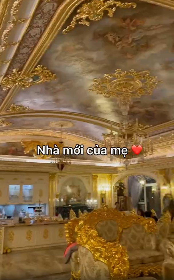 Biệt thự dát vàng của bố Andrea: “Giữa nhà và vợ vẫn 100% chọn vợ
