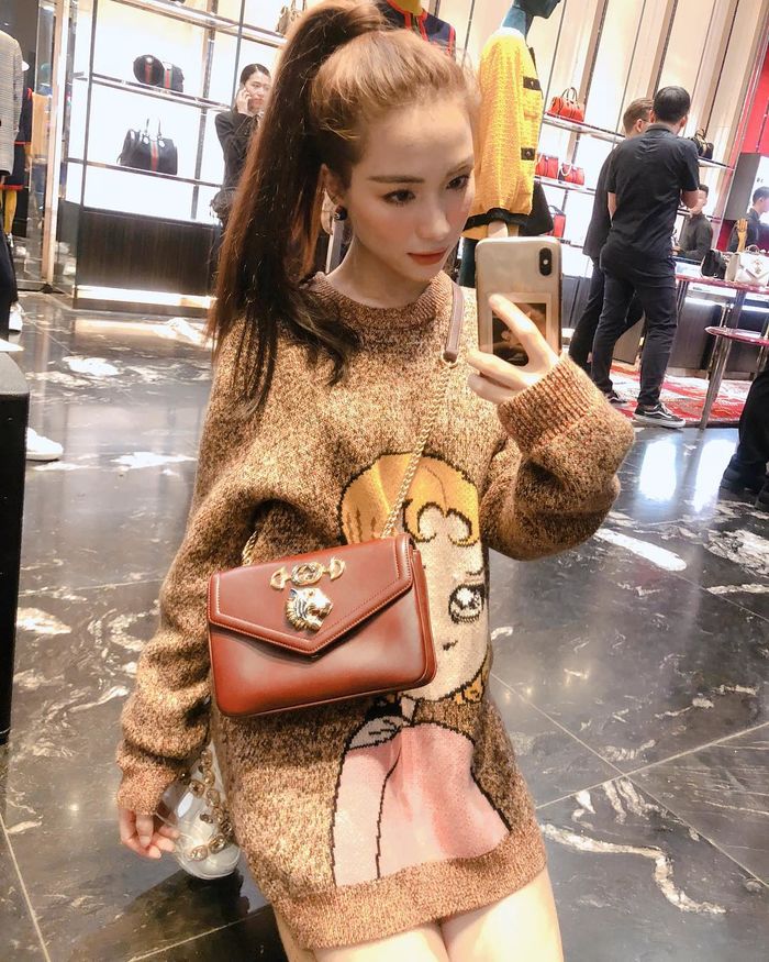 Bộ sưu tập túi hiệu chục tỷ của Hòa Minzy, có chiếc lên đến 700 triệu