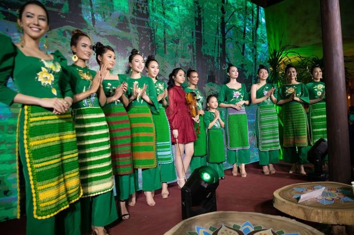 Dàn sao Việt đình đám hội ngộ tại buổi gặp gỡ cuộc thi ảnh online