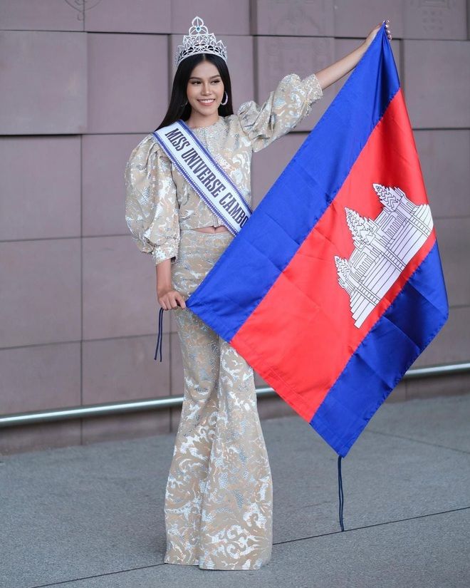 Thời trang sân bay của các đại diện Miss Universe: Kim Duyên nổi bật
