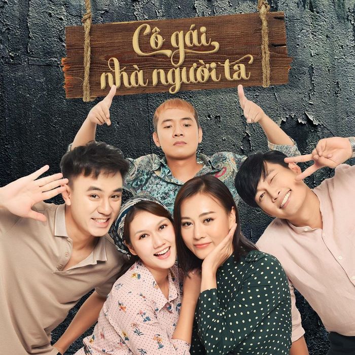 Chân dung anh nhân viên quán cafe gây sốt trong Thương Ngày Nắng Về