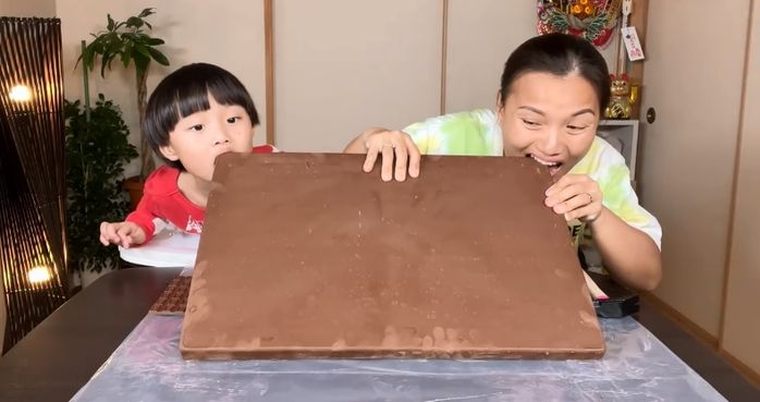 Quỳnh Trần JP sẵn sàng mua socola 5kg giá 1,3 triệu cho một lần quay