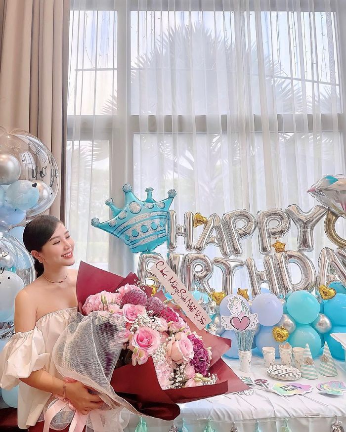 Chồng đại gia Bảo Thy chụp ảnh vợ có tâm: nhất công chúa bong bóng