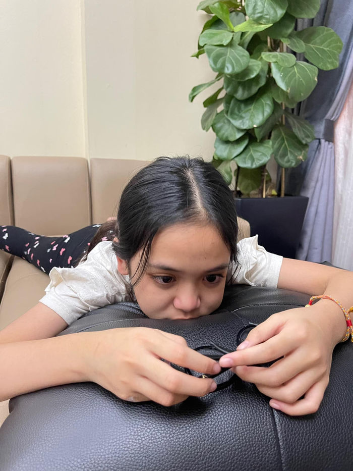 Chu Diệp Anh te tua vì vai diễn trong Thương Ngày Nắng Về