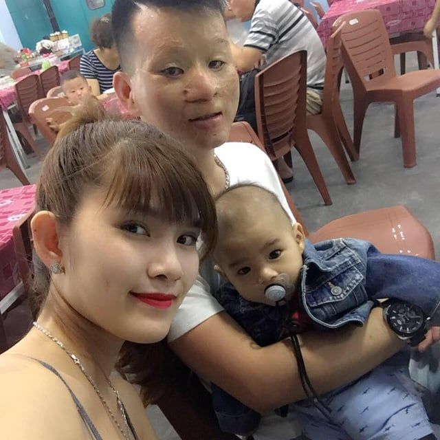 Cuộc sống của cặp đôi chồng xấu - vợ xinh sau 7 năm bên nhau