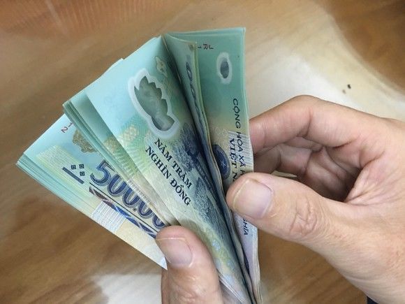 Cô gái công sở làm 8 năm chỉ để dư được 60 triệu nên không dám yêu ai