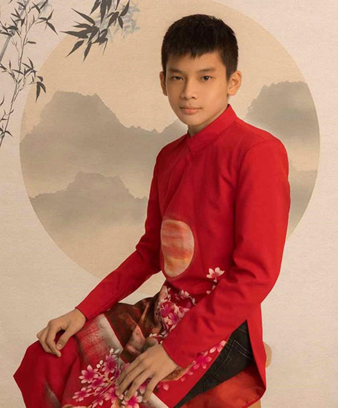 Con trai cả của cố ca sĩ Phi Nhung xuống tóc trả hiếu cho mẹ