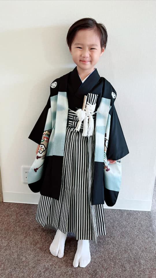 Con trai Quỳnh Trần JP cưng xỉu khi diện trang phục kimono