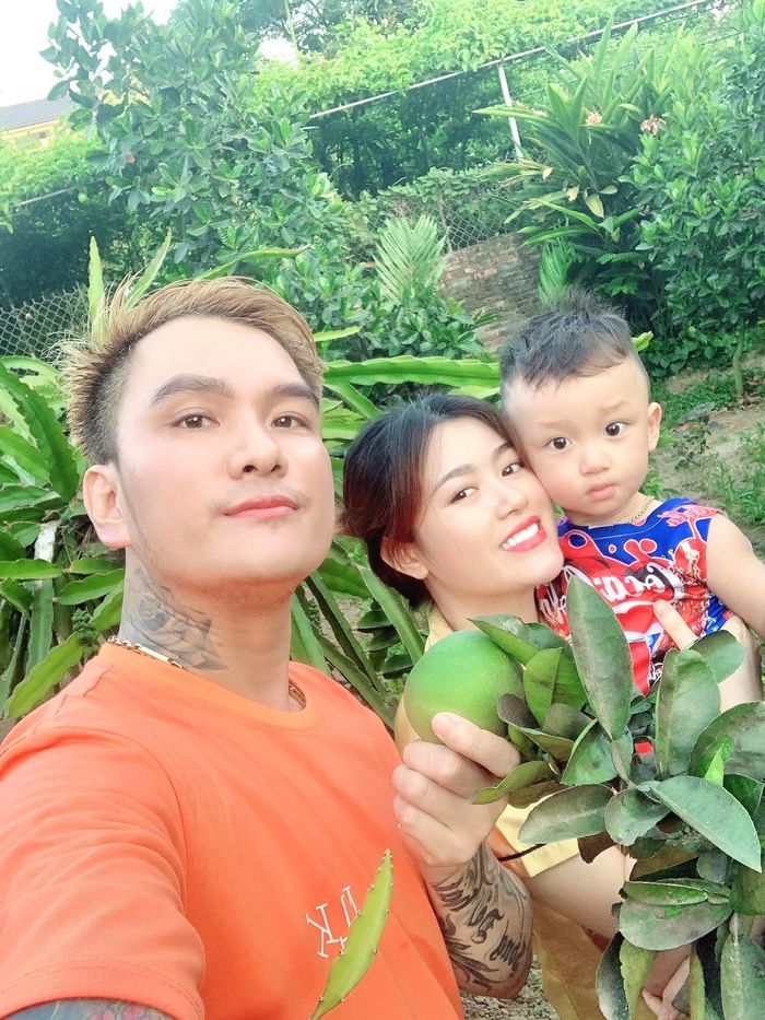 5 ca sĩ hội chợ đình đám có cuộc sống bỉm sữa được khán giả quan tâm