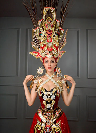 Đại diện Việt Nam thắng giải Trang phục dân tộc đẹp nhất ở quốc tế