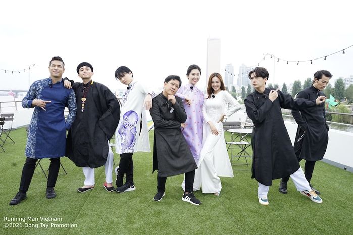 Dàn cast Running Man lần nào tụ họp cũng vắng Trường Giang