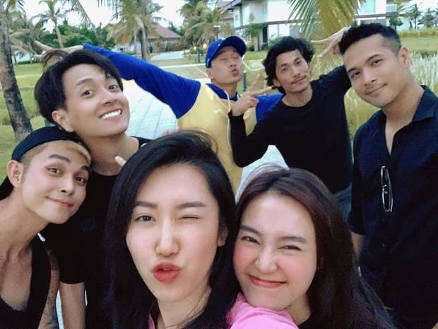 Dàn cast Running Man lần nào tụ họp cũng vắng Trường Giang