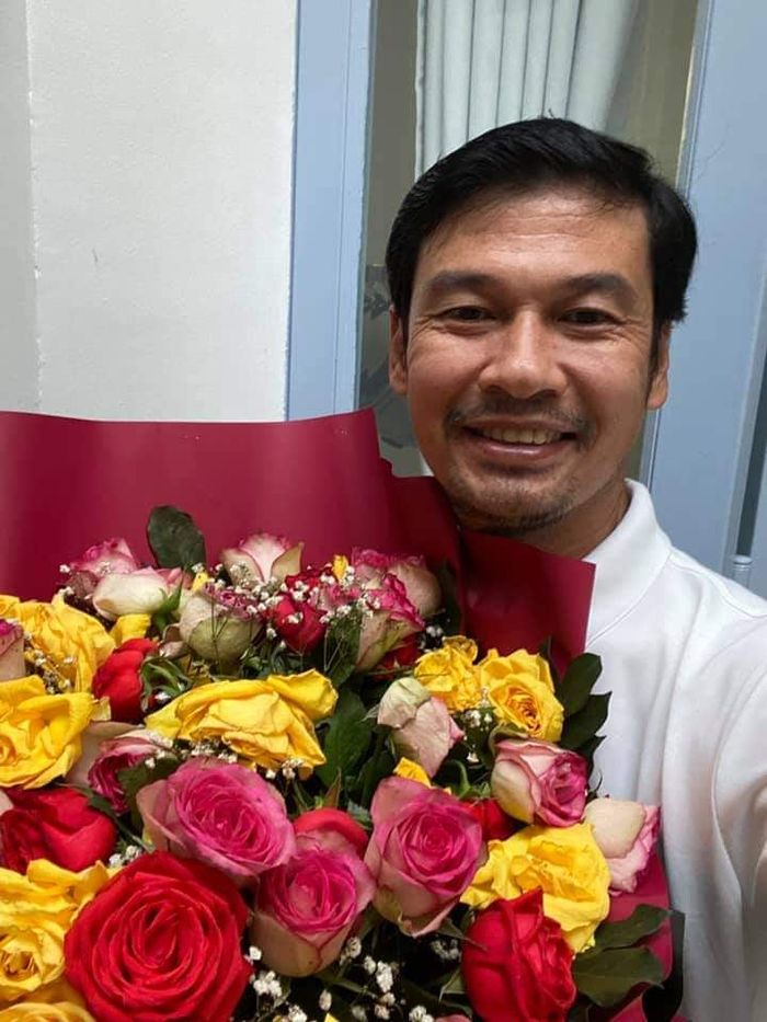 Dàn sao Mùi Ngò Gai sau 15 năm: có người theo con đường Phật pháp