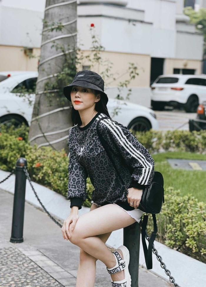 Style đời thực 3 nữ thần Phố Trong Làng: Y tá Ngọc nhìn mà mê