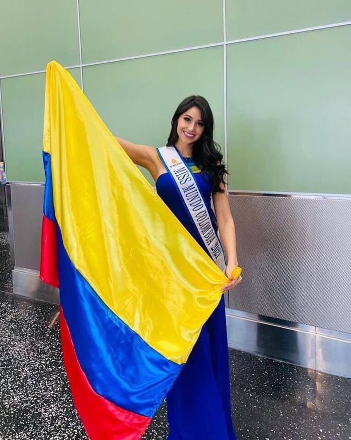 Đọ style sân bay của thí sinh Miss World: Đỗ Thị Hà có đủ sức lấn át