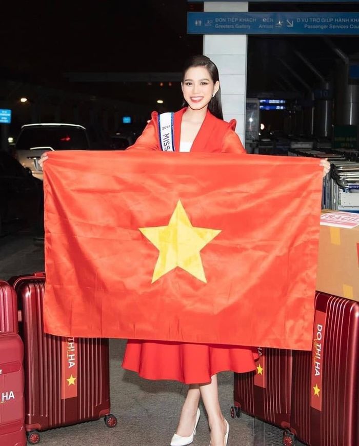 Đọ style sân bay của thí sinh Miss World: Đỗ Thị Hà có đủ sức lấn át