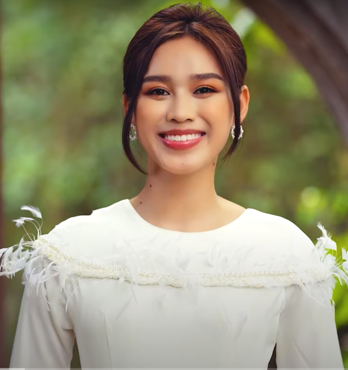 Đỗ Thị Hà giới thiệu văn hóa Việt Nam trong video dự thi Miss World
