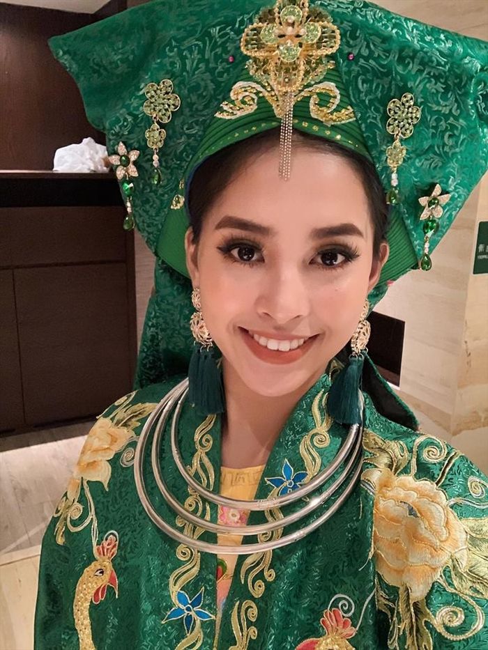 Các đại diện Việt Nam ở Miss World diện trang phục dân tộc ra sao
