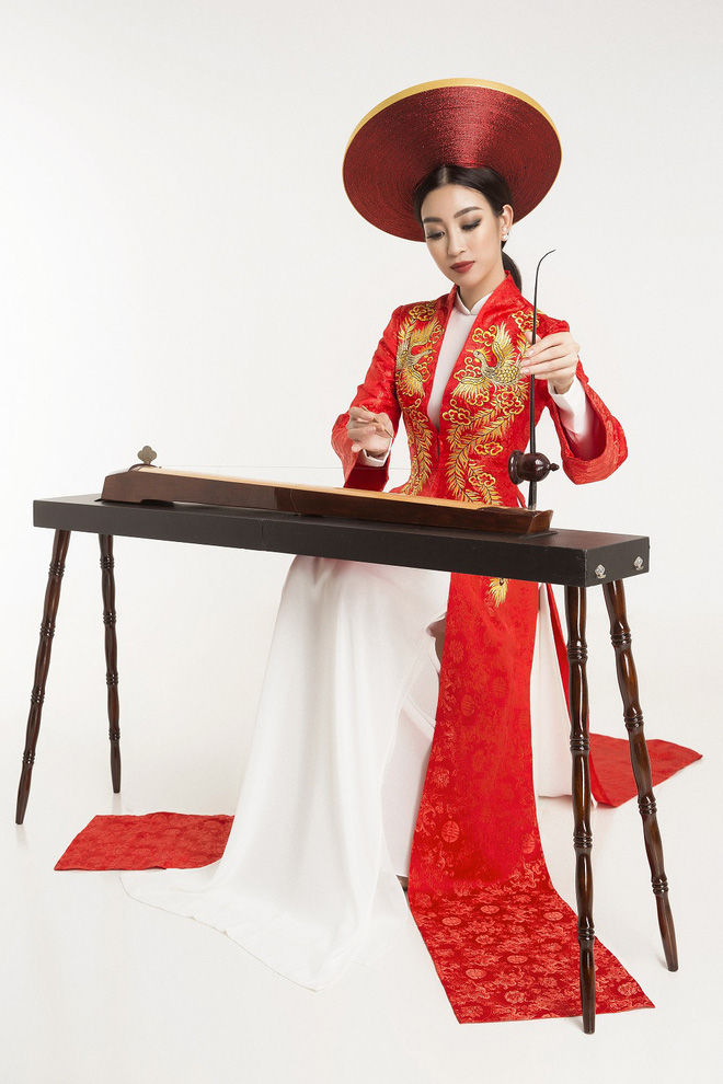 Các đại diện Việt Nam ở Miss World diện trang phục dân tộc ra sao