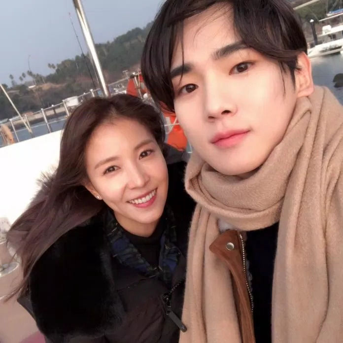 Fan hóa sao Kpop nổi như cồn: Jungkook mê Big Bang, Jane là fangirl